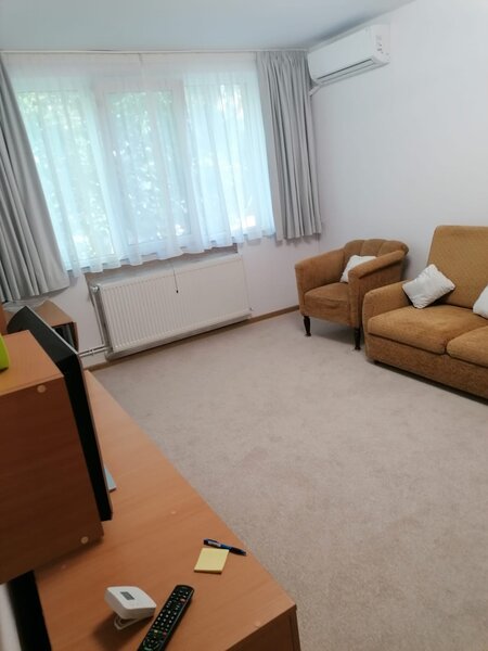 Drumul Taberei, Ghencea, garsoniera moderna cu centrala proprie.