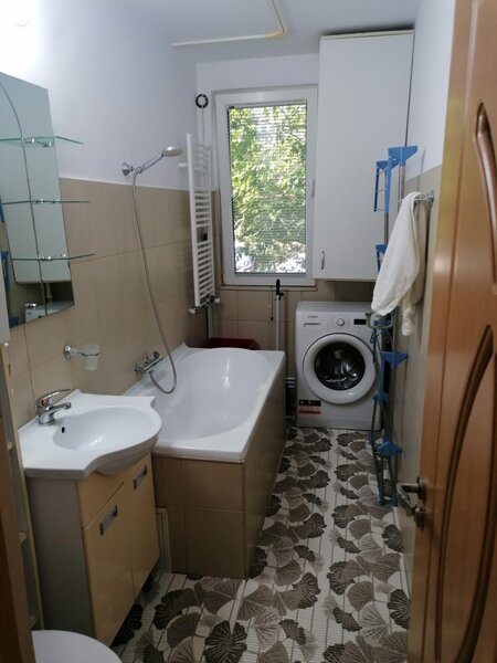Drumul Taberei, Ghencea, garsoniera moderna cu centrala proprie.